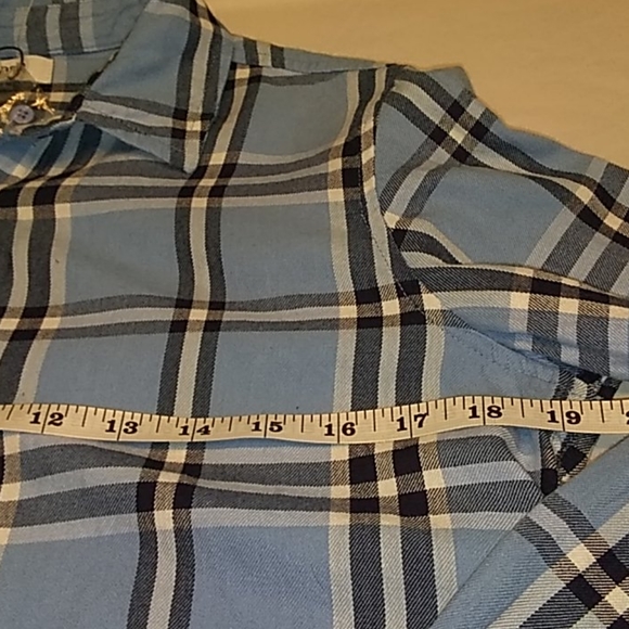 NWOT Kensie jeans flannel. - Picture 7 of 8